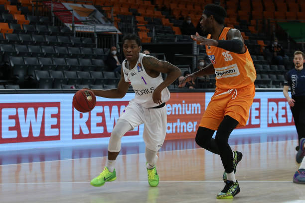 赛季的争夺 赛季的争夺