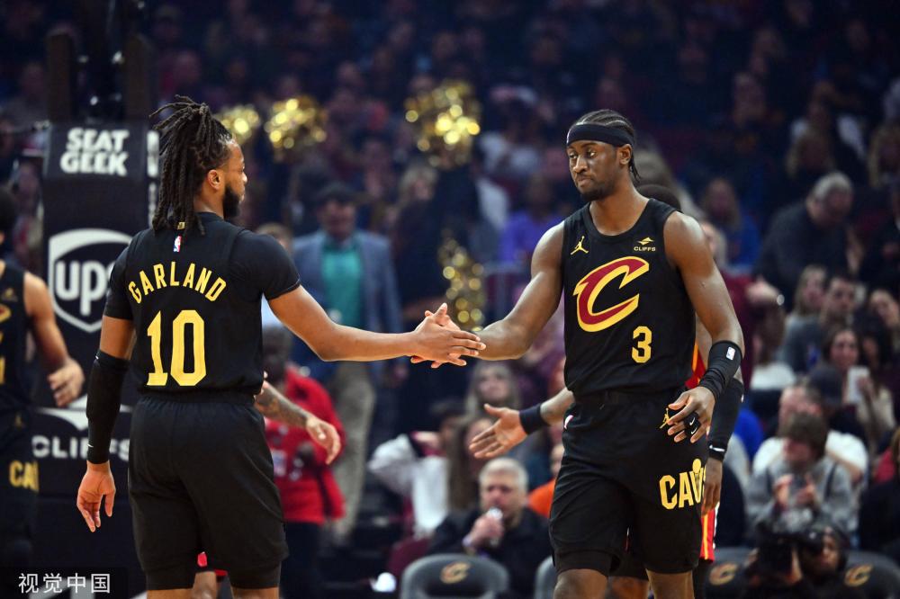 在紧张激烈 在紧张激烈