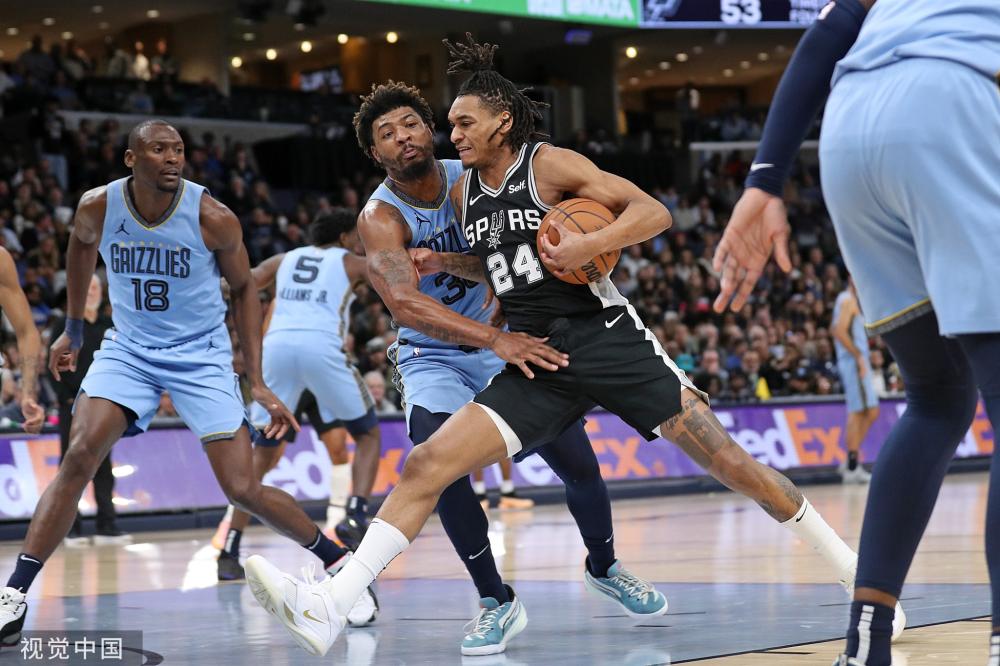 她们在比赛 她们在比赛