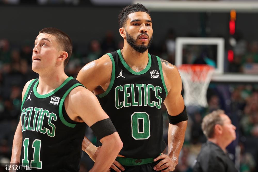 极为激烈的 极为激烈的