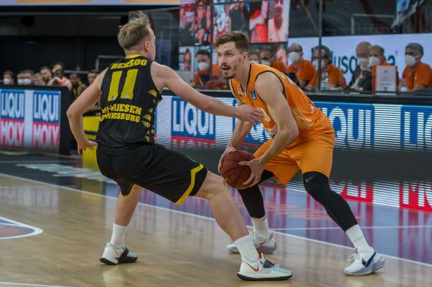 等几届东亚 等几届东亚